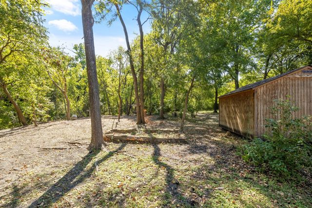 742 Mill Creek Road, Lancaster, TX 75146