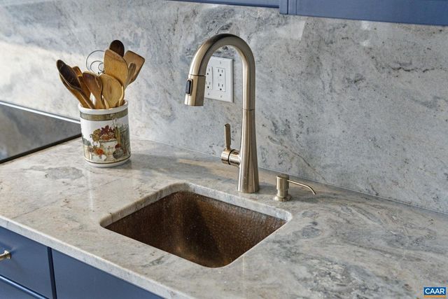 9130 TOTIER CREEK RD, Scottsville, VA 24590