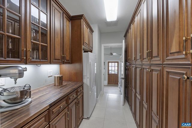 9130 TOTIER CREEK RD, Scottsville, VA 24590