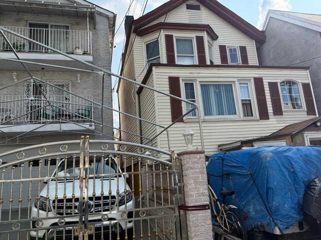 95 LEXINGTON AVE, Jc, West Bergen, NJ 07304