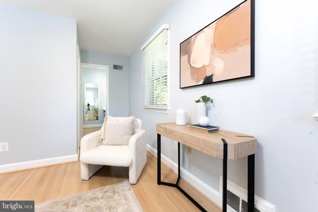 12017 HITCHING POST LN, North Bethesda, MD 20852