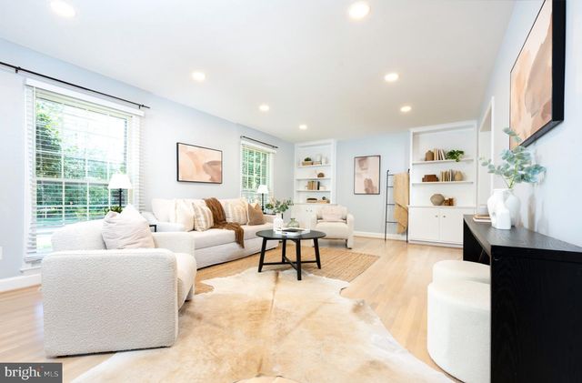 12017 HITCHING POST LN, North Bethesda, MD 20852