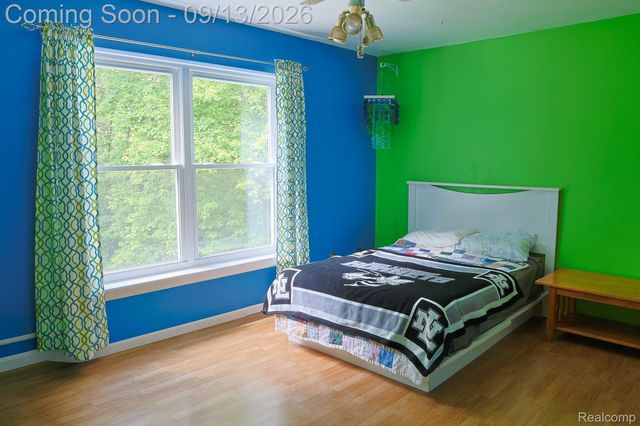 9427 Andersonville Road, Springfield Charter Township, MI 48346