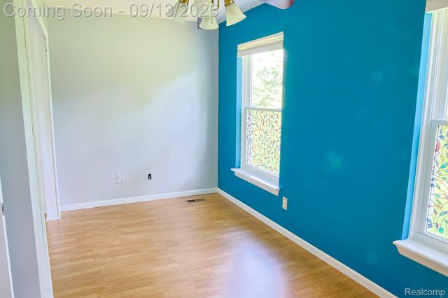 9427 Andersonville Road, Springfield Charter Township, MI 48346