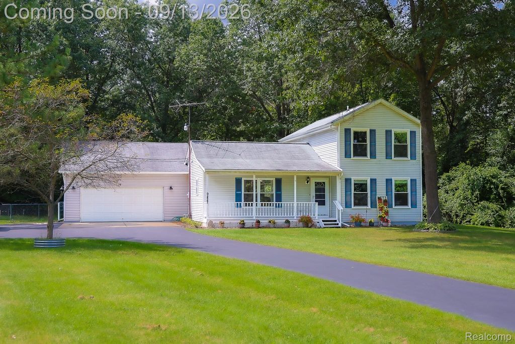 9427 Andersonville Road, Springfield Charter Township, MI 48346