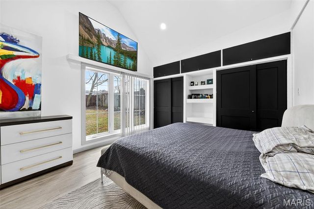 10000 Lackland Road, Overland, MO 63114