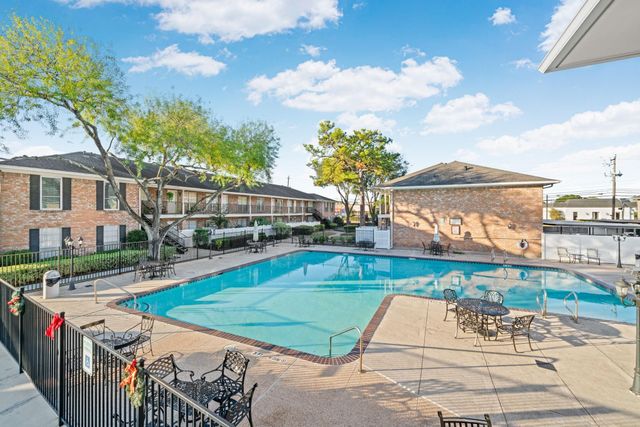 14333 Memorial Drive 56, Houston, TX 77079