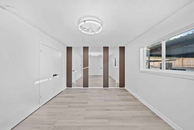 14333 Memorial Drive 56, Houston, TX 77079