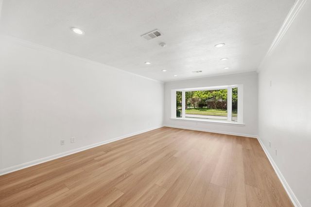9111 Timberside Drive, Houston, TX 77025