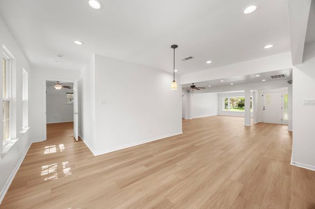 9111 Timberside Drive, Houston, TX 77025