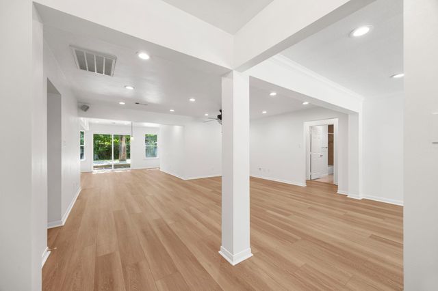9111 Timberside Drive, Houston, TX 77025