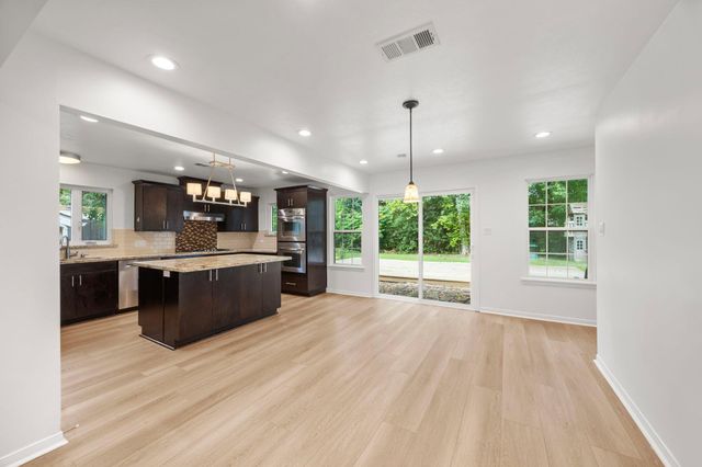 9111 Timberside Drive, Houston, TX 77025
