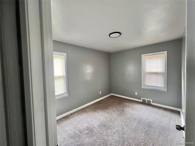 11683 Penrod Street, Detroit, MI 48228