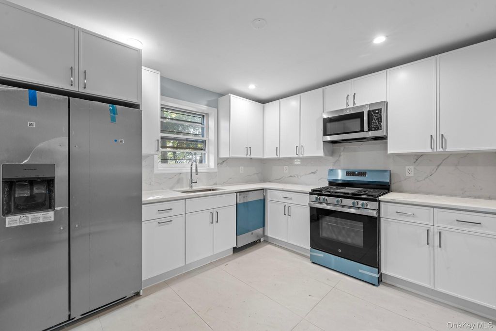 17211 Horace Harding Expressway, Fresh Meadows, NY 11365