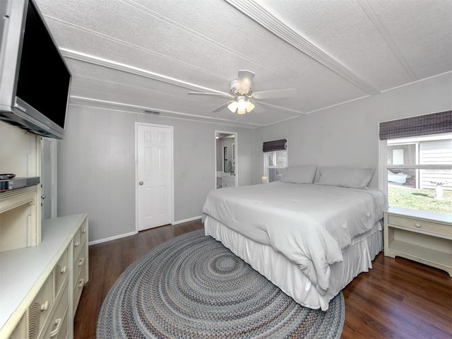 215 SCHOONER STREET, North Port, FL 34287