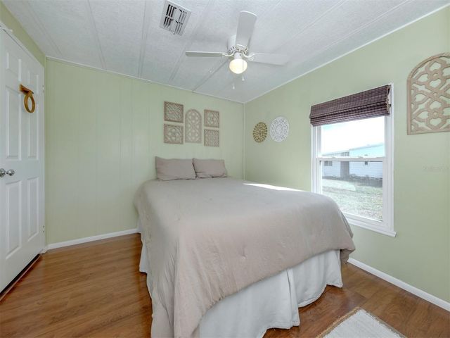 215 SCHOONER STREET, North Port, FL 34287