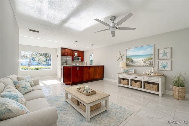 11334 W Bayshore Drive, Crystal River, FL 34429