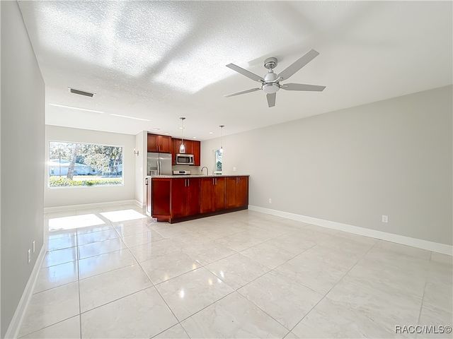 11334 W Bayshore Drive, Crystal River, FL 34429