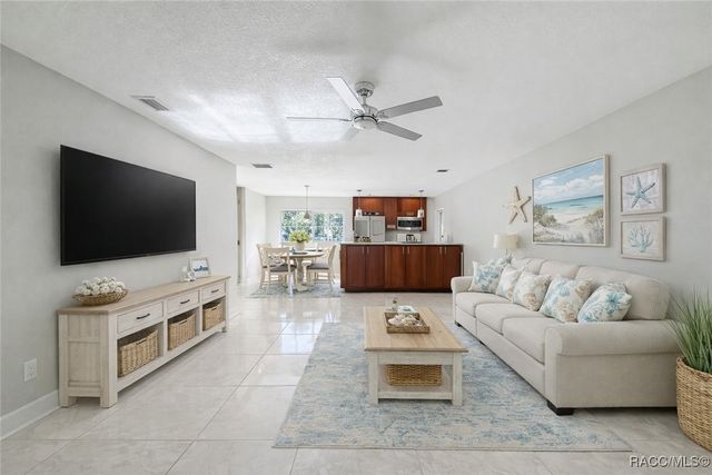 11334 W Bayshore Drive, Crystal River, FL 34429