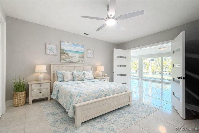 11334 W Bayshore Drive, Crystal River, FL 34429