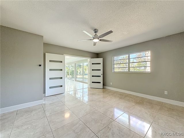 11334 W Bayshore Drive, Crystal River, FL 34429