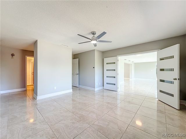 11334 W Bayshore Drive, Crystal River, FL 34429