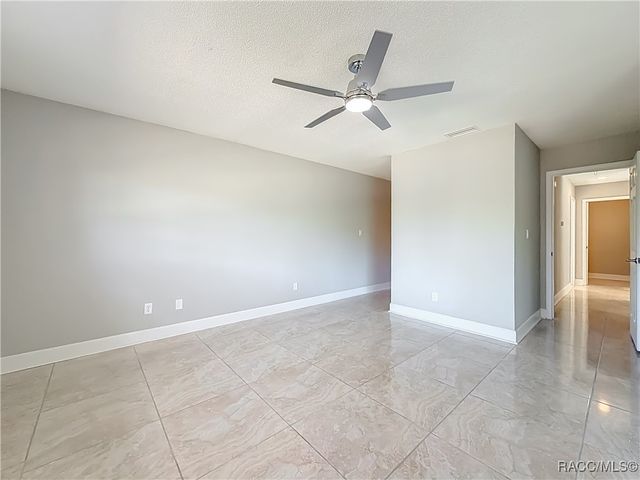 11334 W Bayshore Drive, Crystal River, FL 34429