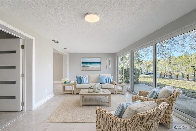 11334 W Bayshore Drive, Crystal River, FL 34429