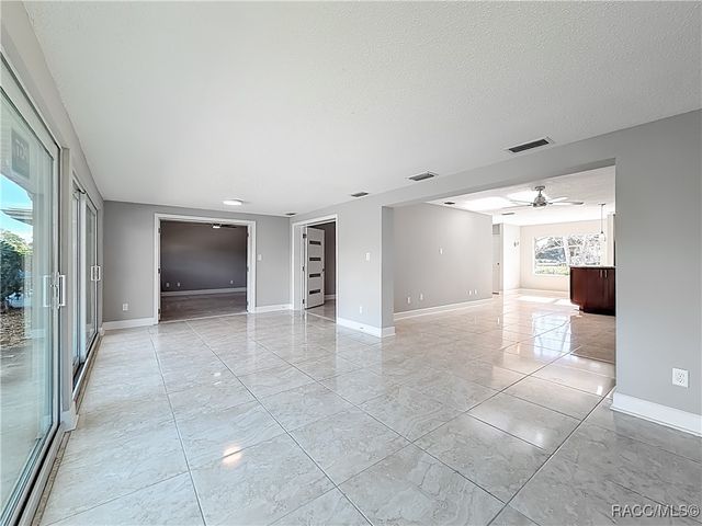 11334 W Bayshore Drive, Crystal River, FL 34429