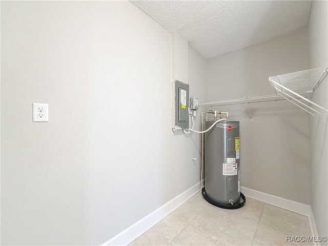 11334 W Bayshore Drive, Crystal River, FL 34429