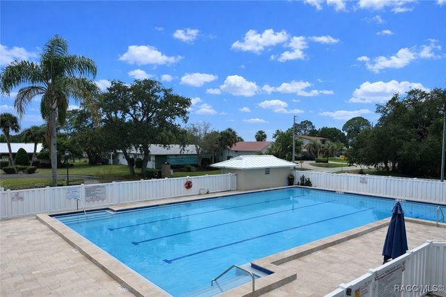 11334 W Bayshore Drive, Crystal River, FL 34429