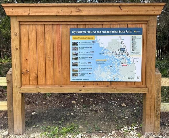 11334 W Bayshore Drive, Crystal River, FL 34429