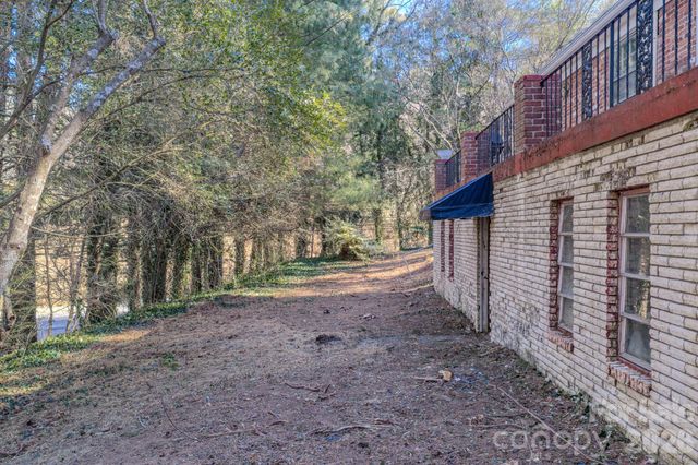 19 Swift Street, Asheville, NC 28804