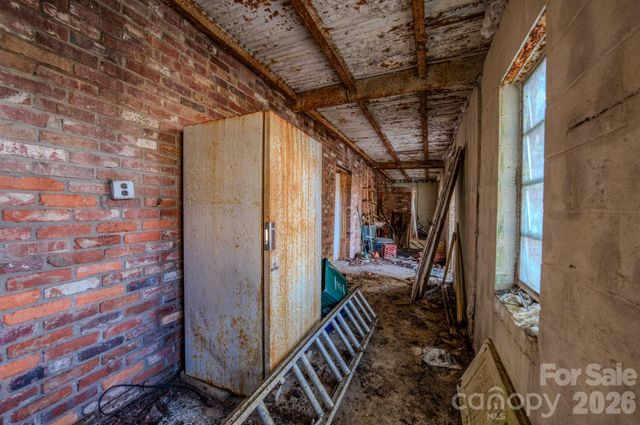 19 Swift Street, Asheville, NC 28804