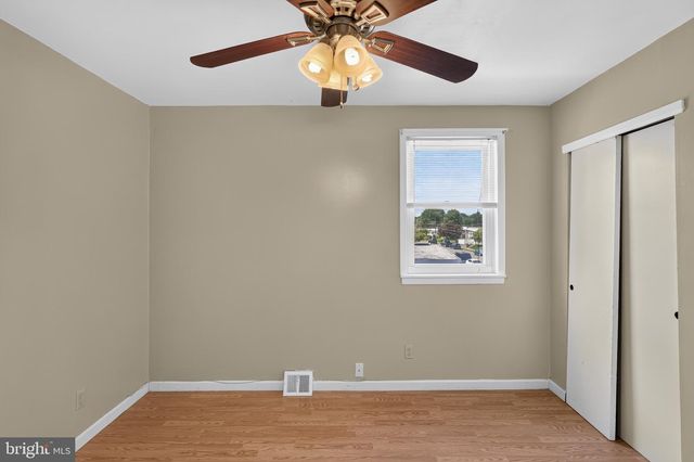 1100 SURREY RD, Philadelphia, PA 19115