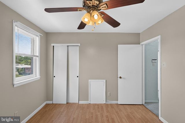 1100 SURREY RD, Philadelphia, PA 19115