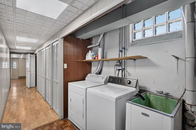 1100 SURREY RD, Philadelphia, PA 19115