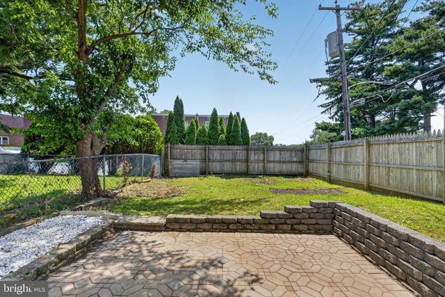 1100 SURREY RD, Philadelphia, PA 19115