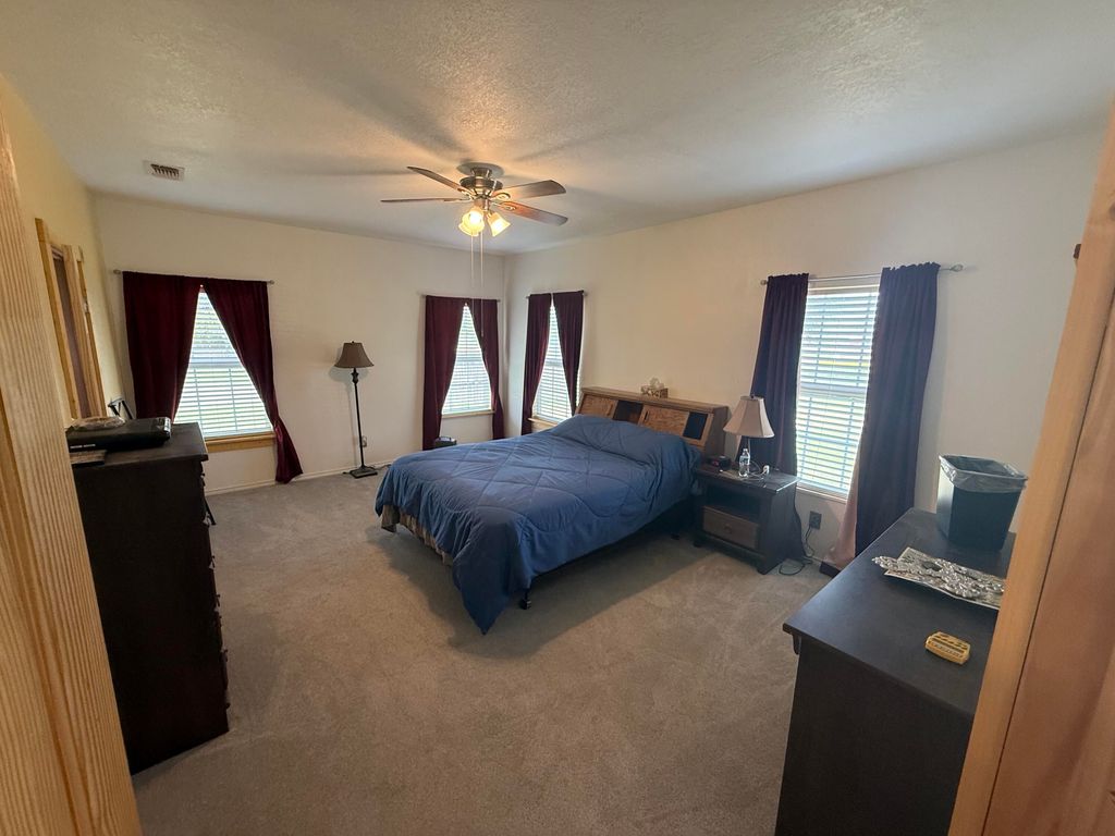 Image 11 of property listing at 8682 Petunia Avenue, San Angelo, TX 76901