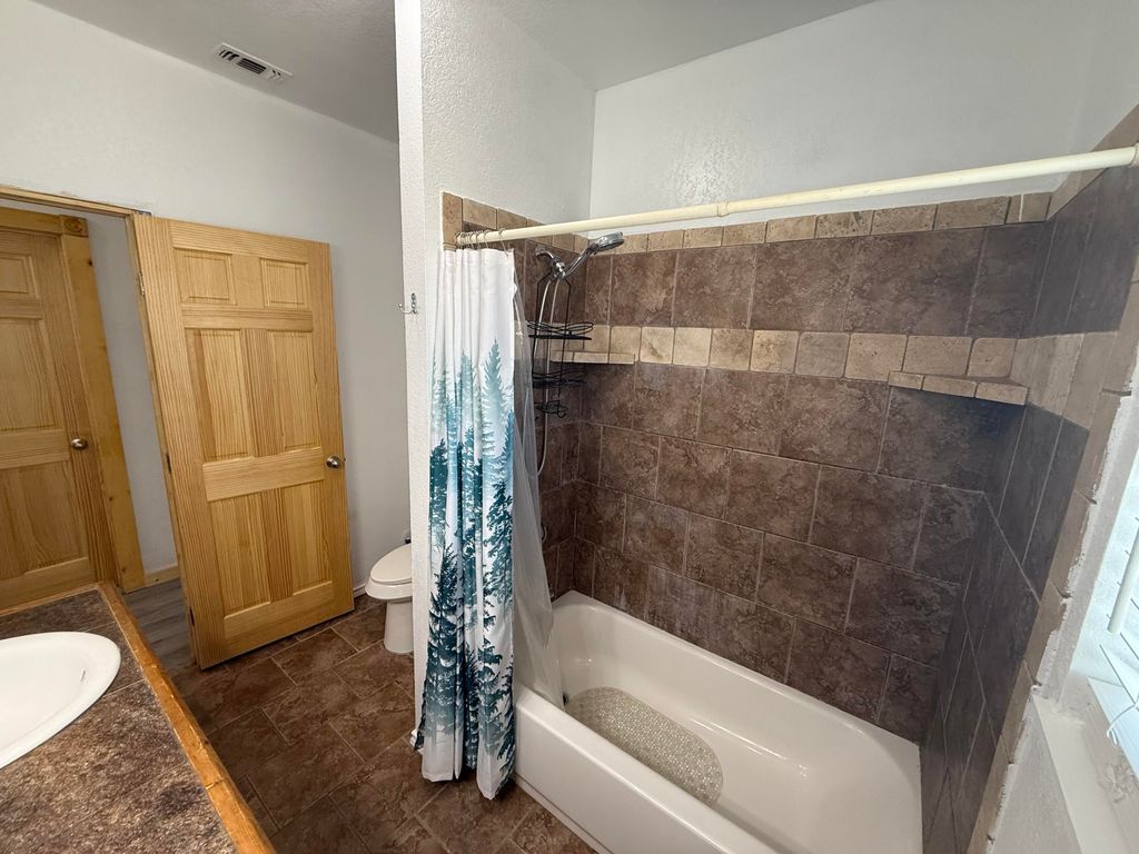 Image 13 of property listing at 8682 Petunia Avenue, San Angelo, TX 76901