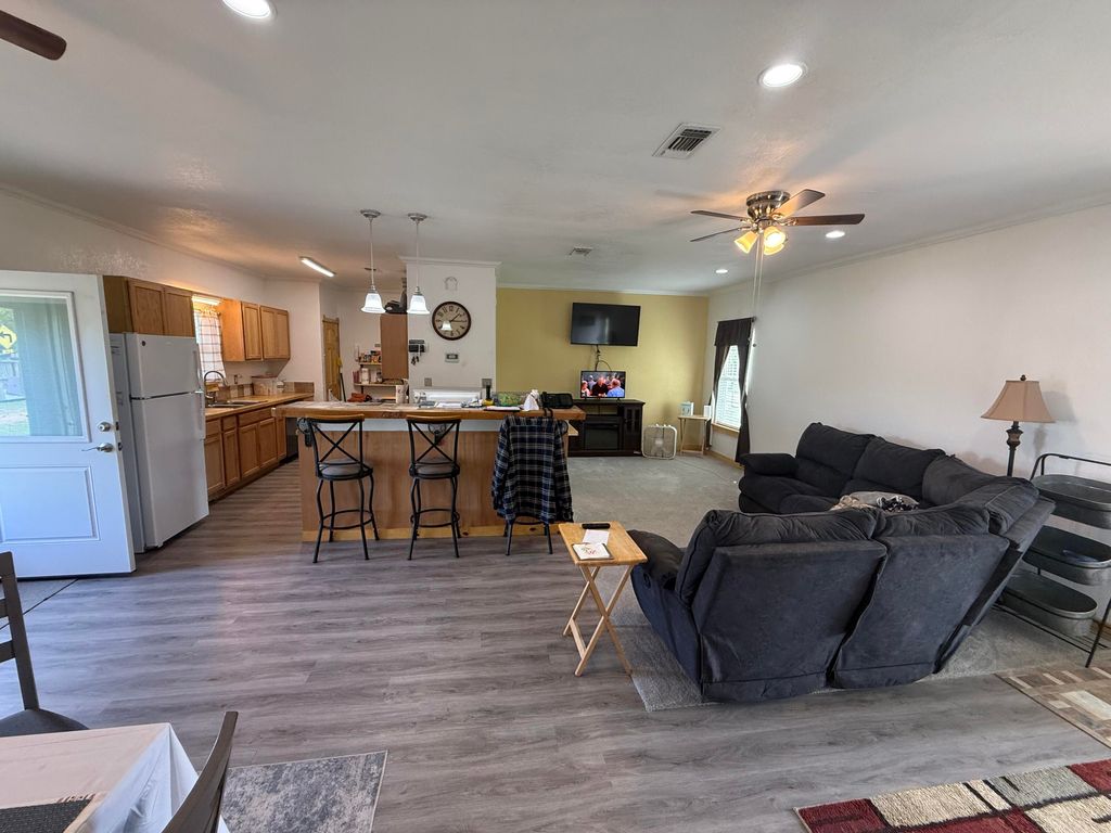 Image 4 of property listing at 8682 Petunia Avenue, San Angelo, TX 76901