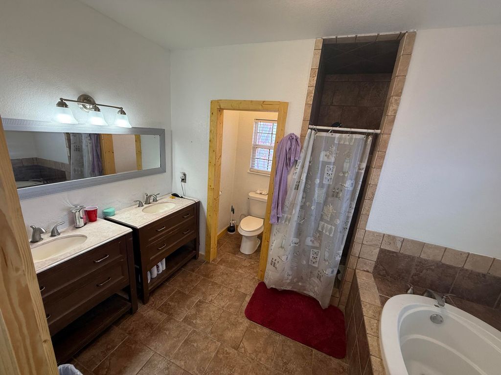 Image 8 of property listing at 8682 Petunia Avenue, San Angelo, TX 76901