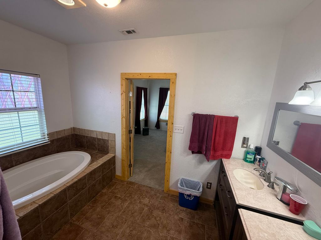 Image 9 of property listing at 8682 Petunia Avenue, San Angelo, TX 76901