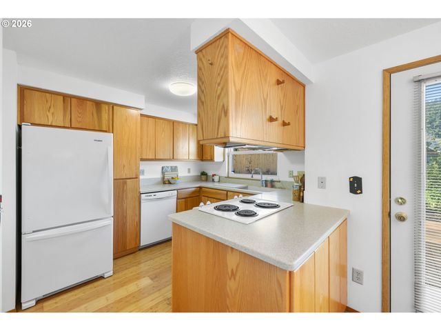 6445 Sw 152ND Ave, Beaverton, OR 97007