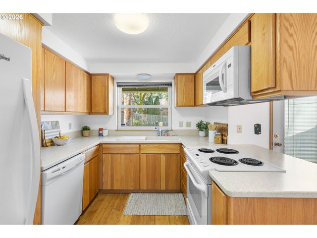 6445 Sw 152ND Ave, Beaverton, OR 97007