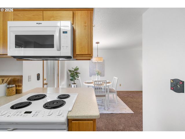 6445 Sw 152ND Ave, Beaverton, OR 97007