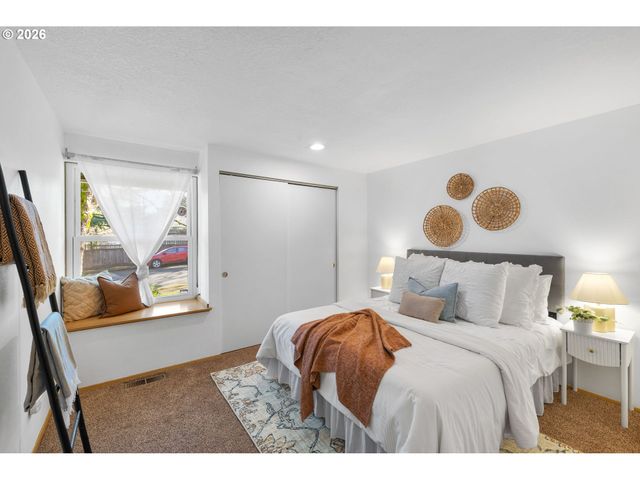 6445 Sw 152ND Ave, Beaverton, OR 97007