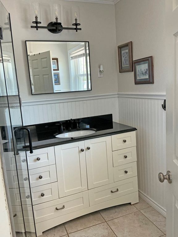 Image 19 of property listing at 604 McCarver Dr, Ballinger, TX 76821