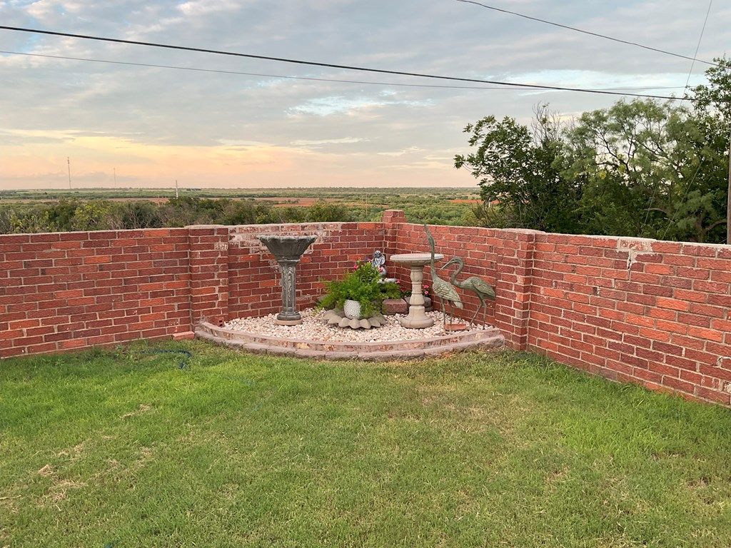 Image 51 of property listing at 604 McCarver Dr, Ballinger, TX 76821