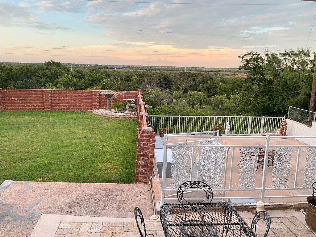 Image 57 of property listing at 604 McCarver Dr, Ballinger, TX 76821